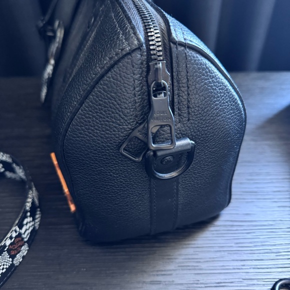 LOUIS VUITTON X VIRGIL ABLOH CITY KEEPALL - Picture 4 of 12